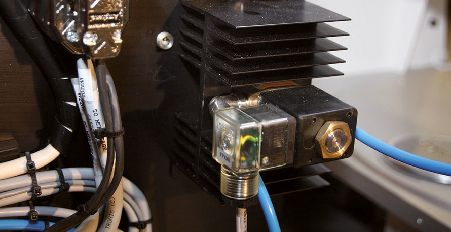LÜTZE energy saving valve also leads to power savings and increased reliability -Friedrich Lütze GmbH LÜTZE energy saving valve also leads to power savings and increased reliability -Friedrich Lütze GmbH